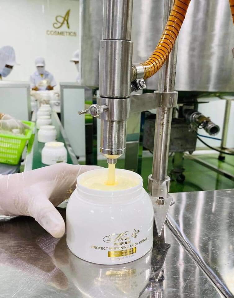 Kem trắng da body mềm A Cosmetic